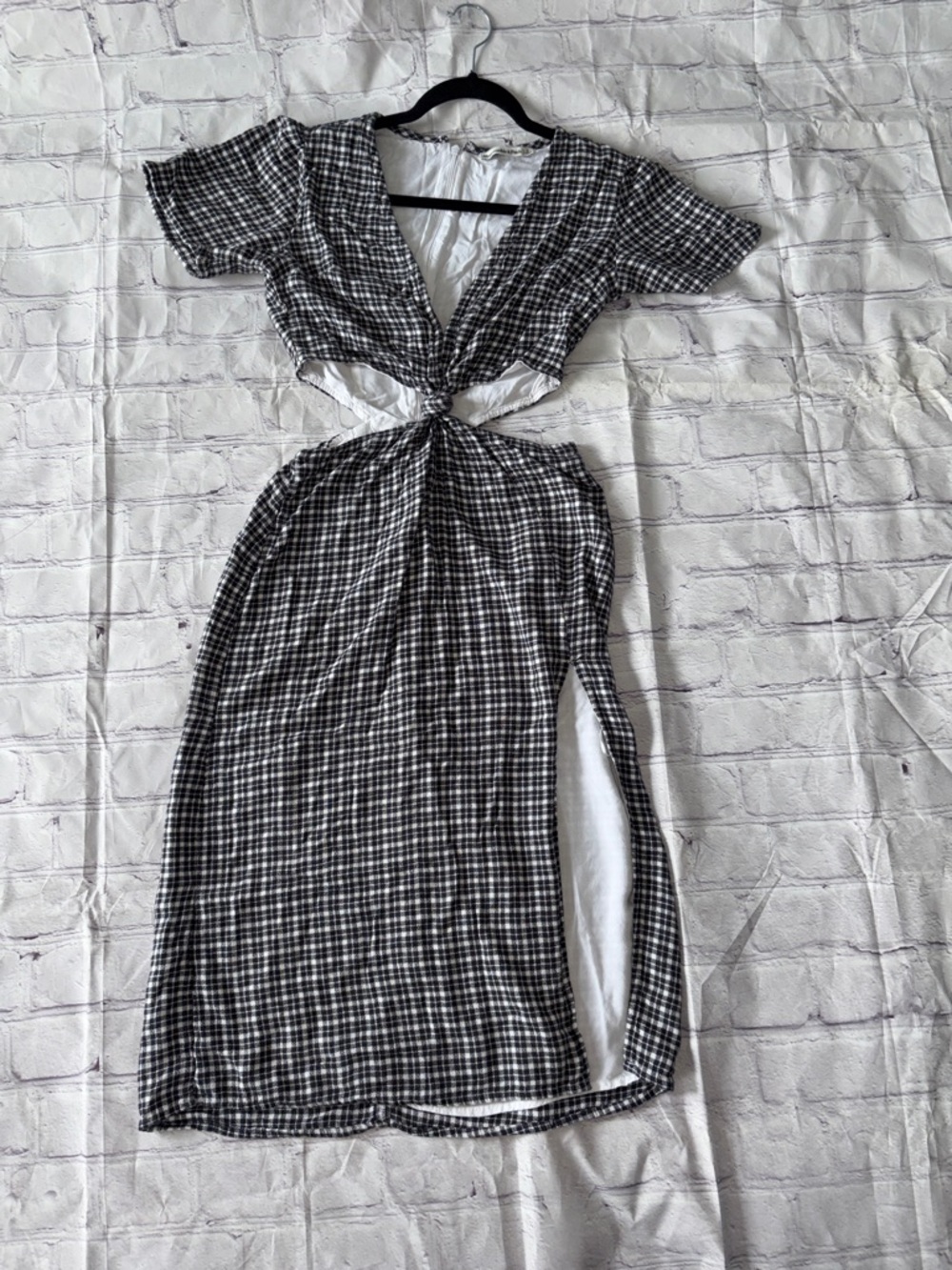 Abercrombie & Fitch Black & White Cinched Waist Tie-Front  Gingham Midi Dress